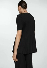 Mango Blůza - black
