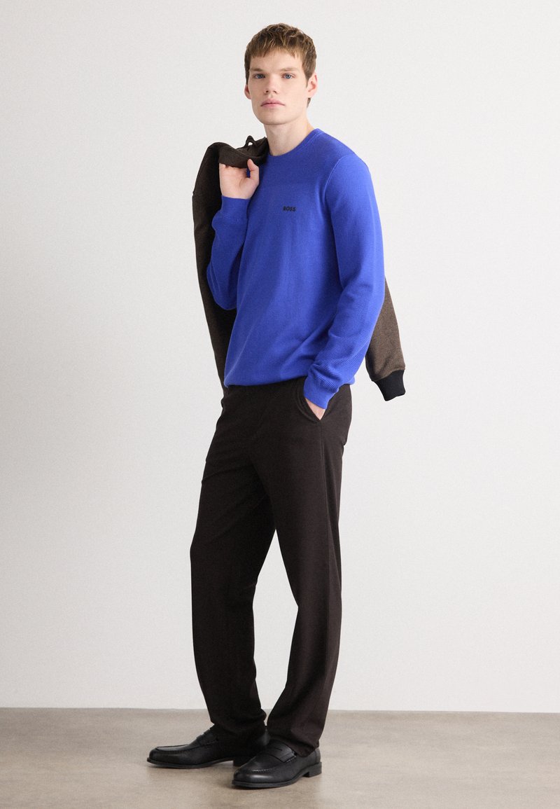 BOSS MOMENTUM Strickpullover medium blue/blau Zalando