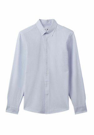 Šviesiai mėlyna ilgomis rankovėmis mygtuku užsegama marškiniai, pagaminti iš audinio. Puošia smailas apykaklė ir kairėje krūtinės pusėje esanti kišenė su vienu mygtuko uždarymu.