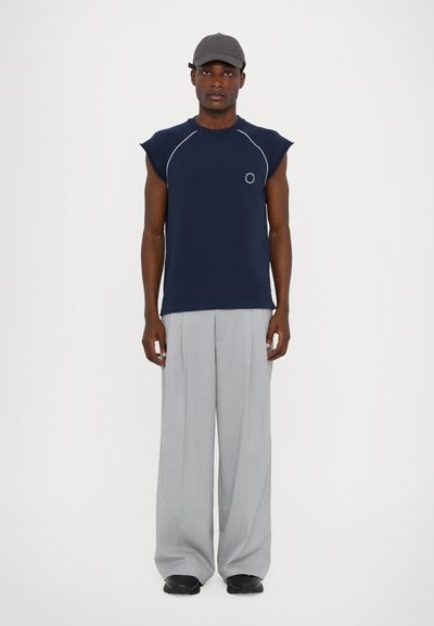Ron Dorff SLEEVELESS PIPING - Mikina - deep ocean