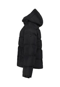 Schwarze Steppjacke mit Kapuze, ausgestattet mit einem gesteppten Design, seitlichen Taschen und einem runden Logo auf der linken Schulter. Glatte Textur.