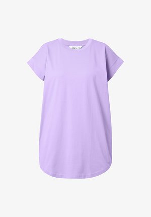 Lila oversized T-shirt van zacht katoen, met een ronde halslijn en korte omgeslagen mouwen, voorzien van een licht afgeronde zoom.