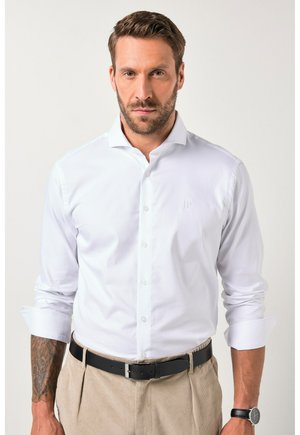 LONG SLEEVE CUTAWAY COLLAR MODERN FIT - Hemd - snow white
