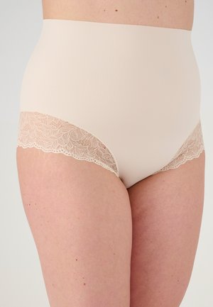Culotte haute en beige clair avec une bordure en dentelle transparente le long des ouvertures de jambes, fabriquée à partir d'un tissu lisse et extensible.