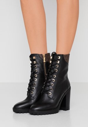 Bottines à talons hauts - black