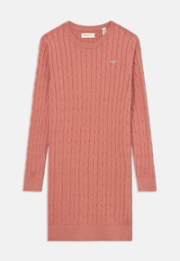 Kijelölve, faded brick