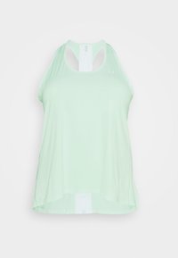 Jasnozielony sportowy top z plecami w stylu racerback, wykonany z miękkiego materiału, z podkrąglonym dołem i minimalnym logotypem na piersi.