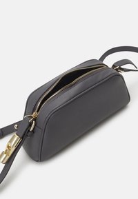 Furla GOCCIA CROSSBODY - Taška cez plece - soil