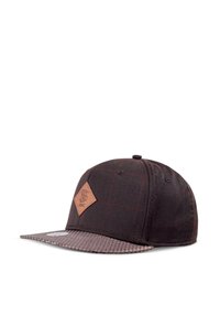 Căciulă în carouri negre și marron cu un brad cu model, având un patch în formă de diamant din piele marron pe față și o coroană rotundă.