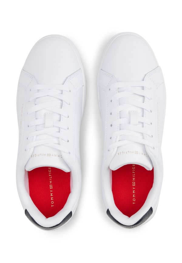 ESSENTIAL CUPSOLE - Trainers3