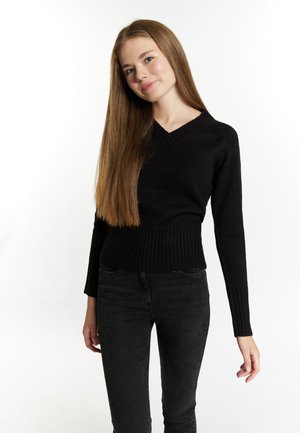 - Sweter