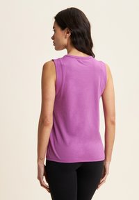 Freddy REGULAR FIT CON DETTAGLI DORATI - Top - cattleya orchid
