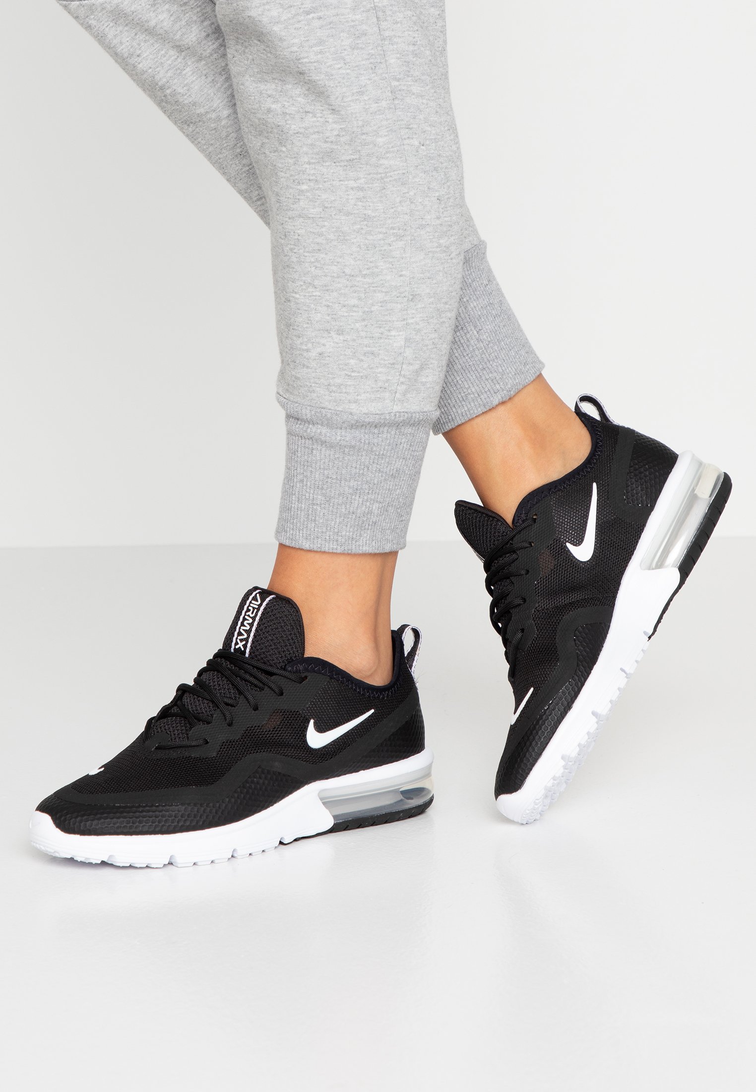 nike air max sequent schwarz