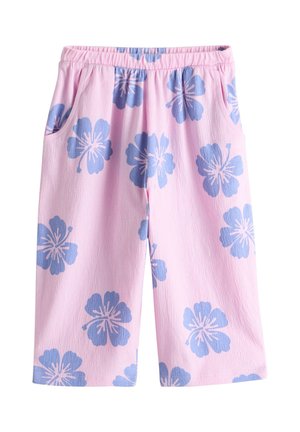 Pink børnebukser med blå hibiscus blomsterprint, elastik i taljen og sidelommer.