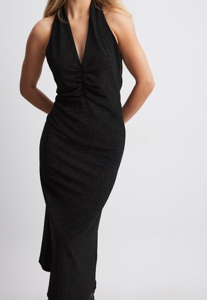 NA-KD MIT NECKHOLDER-AUSSCHNITT - Koktailové šaty/večierkové šaty - black