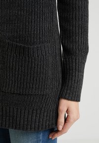 QS Kofta - grey