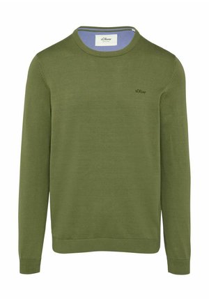 Pull en tricot vert avec de longues manches, un col rond et un logo discret sur la poitrine. Il dispose de poignets et d'un ourlet côtelés. Fabriqué en 100 % coton.