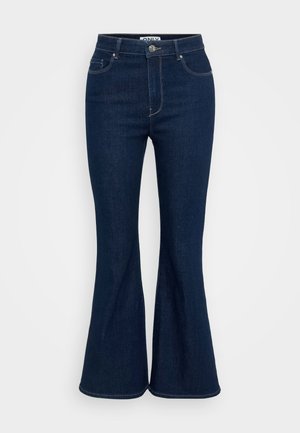 Jeans évasés bleu foncé en denim, dotés d'une taille haute, de poches avant et d'une fermeture à bouton en métal. Texture lisse avec des coutures régulières.