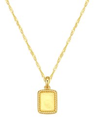 Collier doré avec une chaîne en corde tordue et un pendentif rectangulaire texturé, entouré d'un bord tordu détaillé.