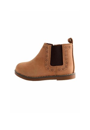 Brauner Chelsea-Stiefel bis zum Knöchel mit elastischem Seitenpanel und dekorativem, perforiertem Blumenmuster entlang der Kanten sowie einem Zuglaschen hinten.