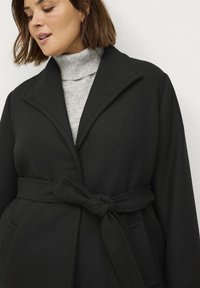 Ellos Plus collection Korte frakker - schwarz