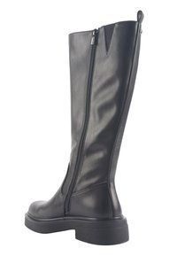 Schwarze kniehohe Lederstiefel mit einem seitlichen Reißverschluss, einer massiven Sohle und einer glatten Textur im minimalistischen Design.
