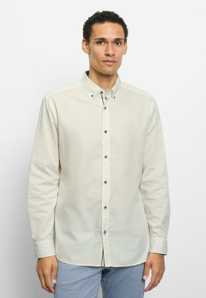 CASUAL REGULAR FIT BUTTON-DOWN - Hemd - weiß