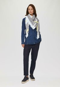 s.Oliver GEMUSTERTER - Foulard - navy