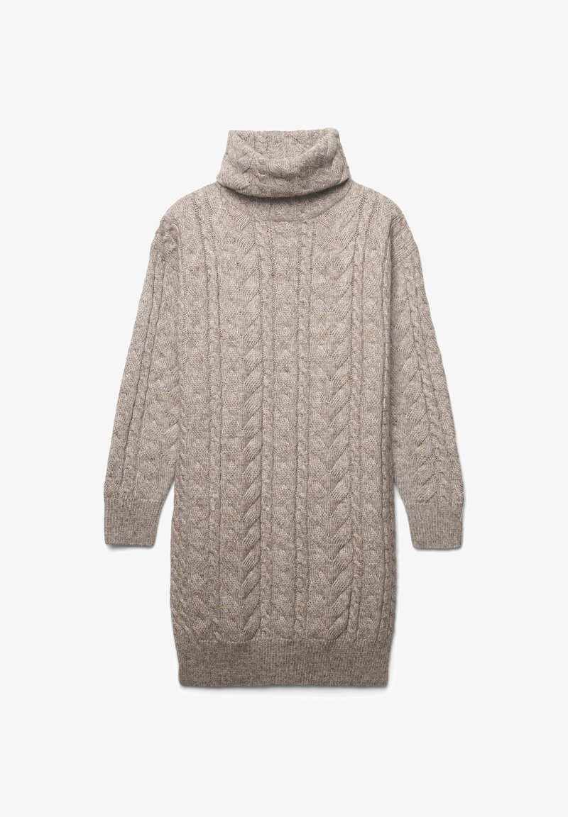 Maglione beige lavorato a maglia con colletto alto a scollo, con motivi a treccia testurizzati, maniche lunghe e vestibilità rilassata, che si estende fino a metà coscia.