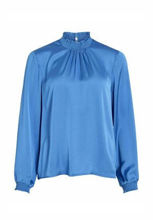 Niebieska satynowa bluzka z wysokim, marszczonym dekoltem, długimi rękawami i elastycznymi mankietami. Gładka struktura i luźny krój, odpowiednia do codziennego użytku.
