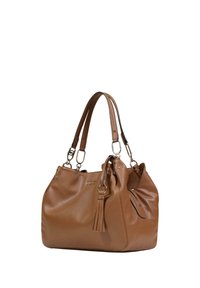 Sac à main en cuir marron avec double poignée, un porte-clés à pompon et des accessoires dorés, présenté sur fond blanc.