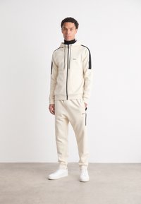 BOSS TRACKSUIT SET - Tepláková súprava - open white