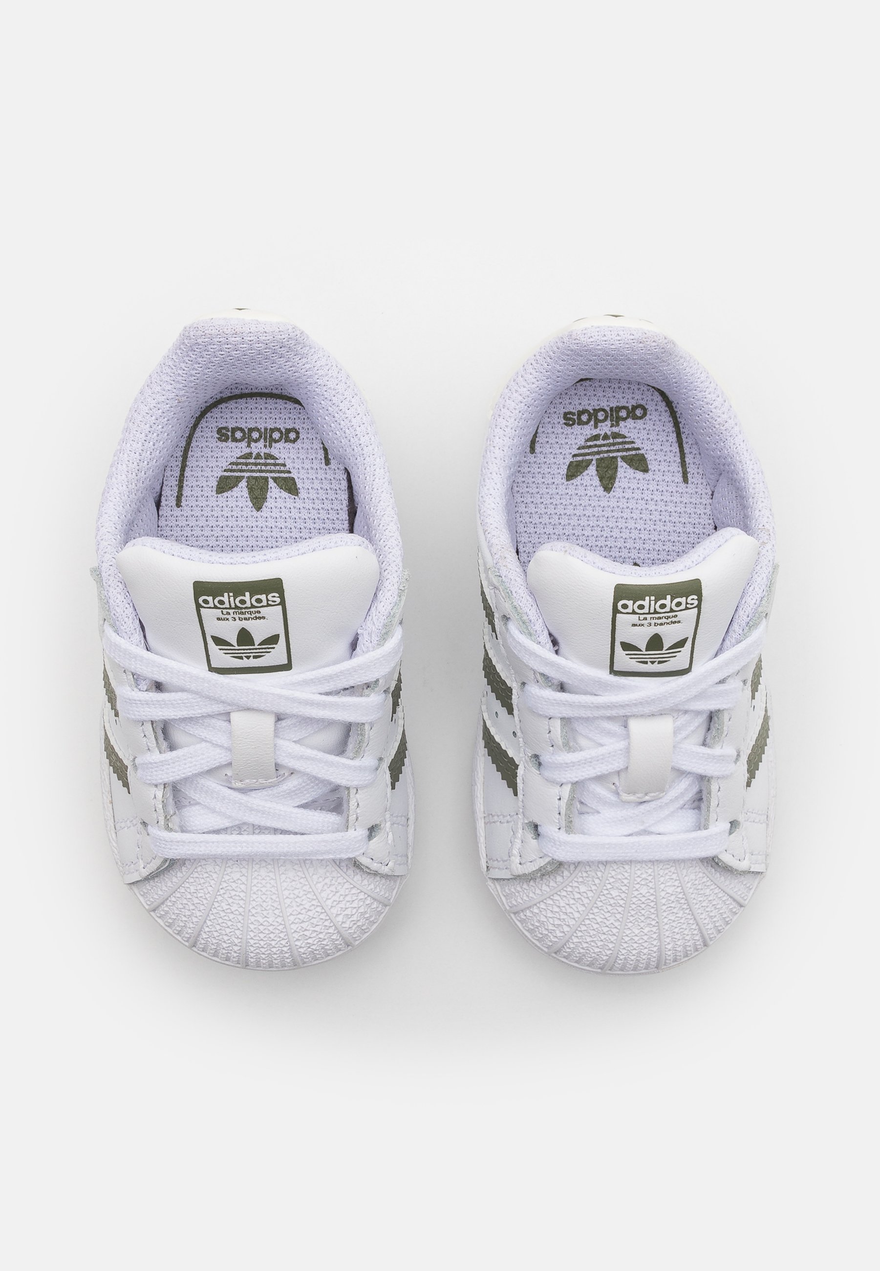 adidas Originals SUPERSTAR UNISEX - Babyschoenen - footwear white/legacy  green/offwhite/wit - Zalando.nl