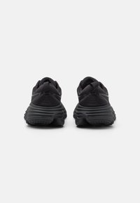 HOKA BONDI 8 - Scarpe da corsa su strada - black
