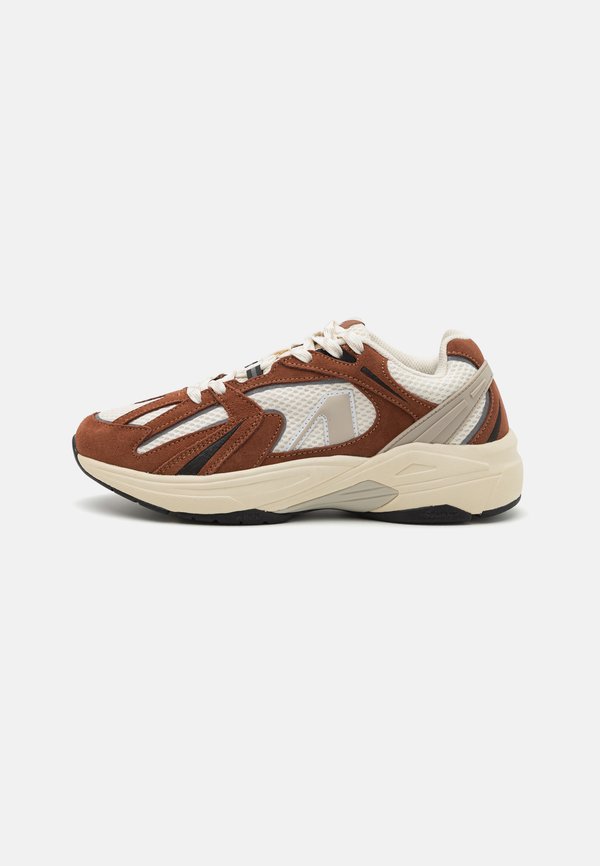 OSERRA UNISEX - Trainers - terracotta