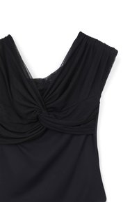 Top nero con design a pieghe e dettaglio a nodo attorcigliato sul busto, spalline larghe e morbido tessuto dalla texture liscia.