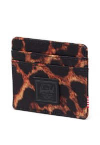 Herschel kortholder, leopardmønstret lærred, sort bund med orange-brune pletter, fire kortlommer, brandlogo lap, rød og hvid mærkedetalje.