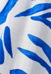 Unselected, blue abstract