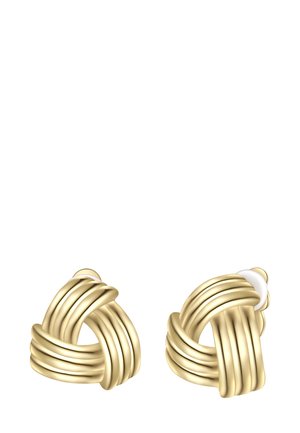 Ohrringe aus goldfarbenem Metall mit ineinander verwobenen Schlaufen, glatter Oberfläche und dreieckiger Form. Ein Ohrschmuck enthält einen kleinen weißen Akzent.
