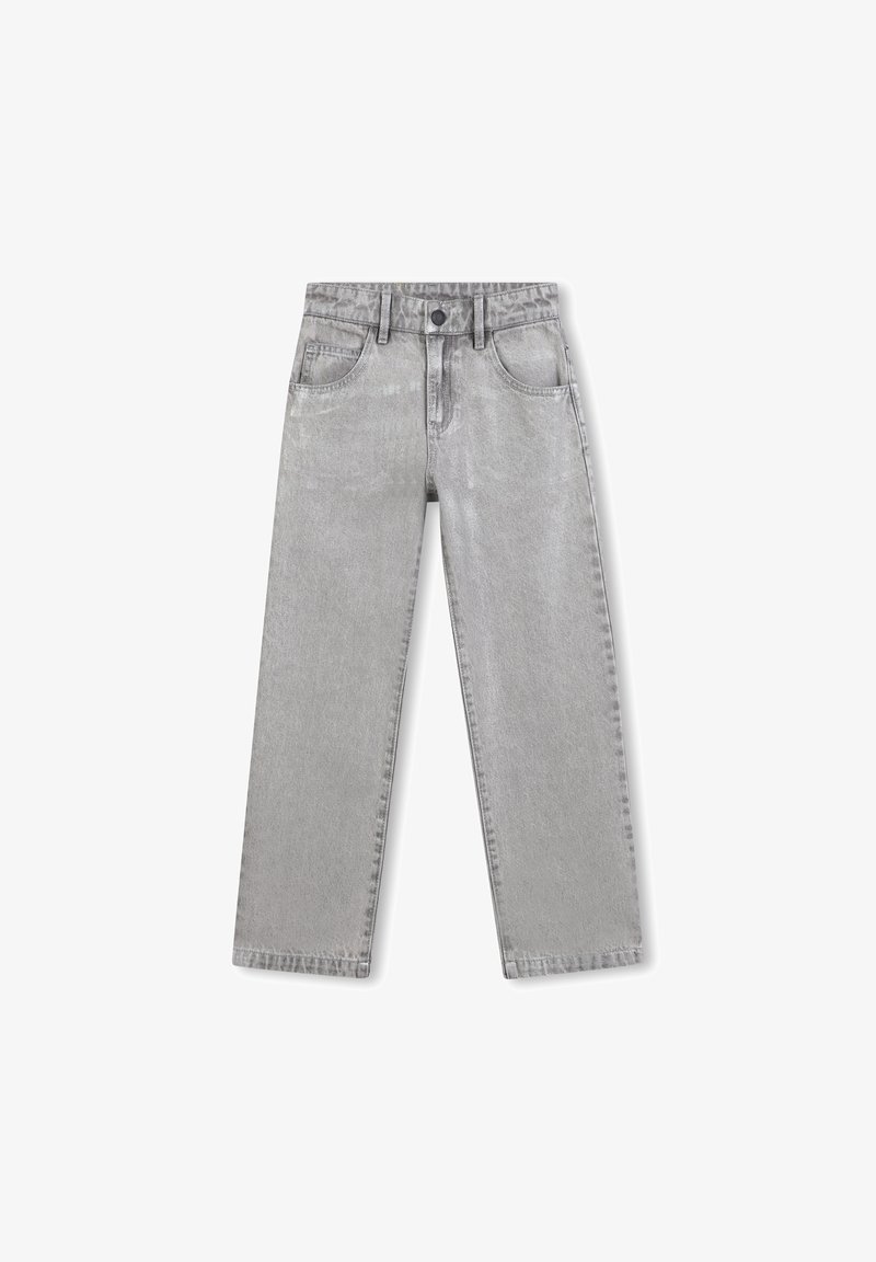 Jeans in denim leggero grigio chiaro a gamba dritta con tasche frontali e chiusura con bottone su uno sfondo bianco.