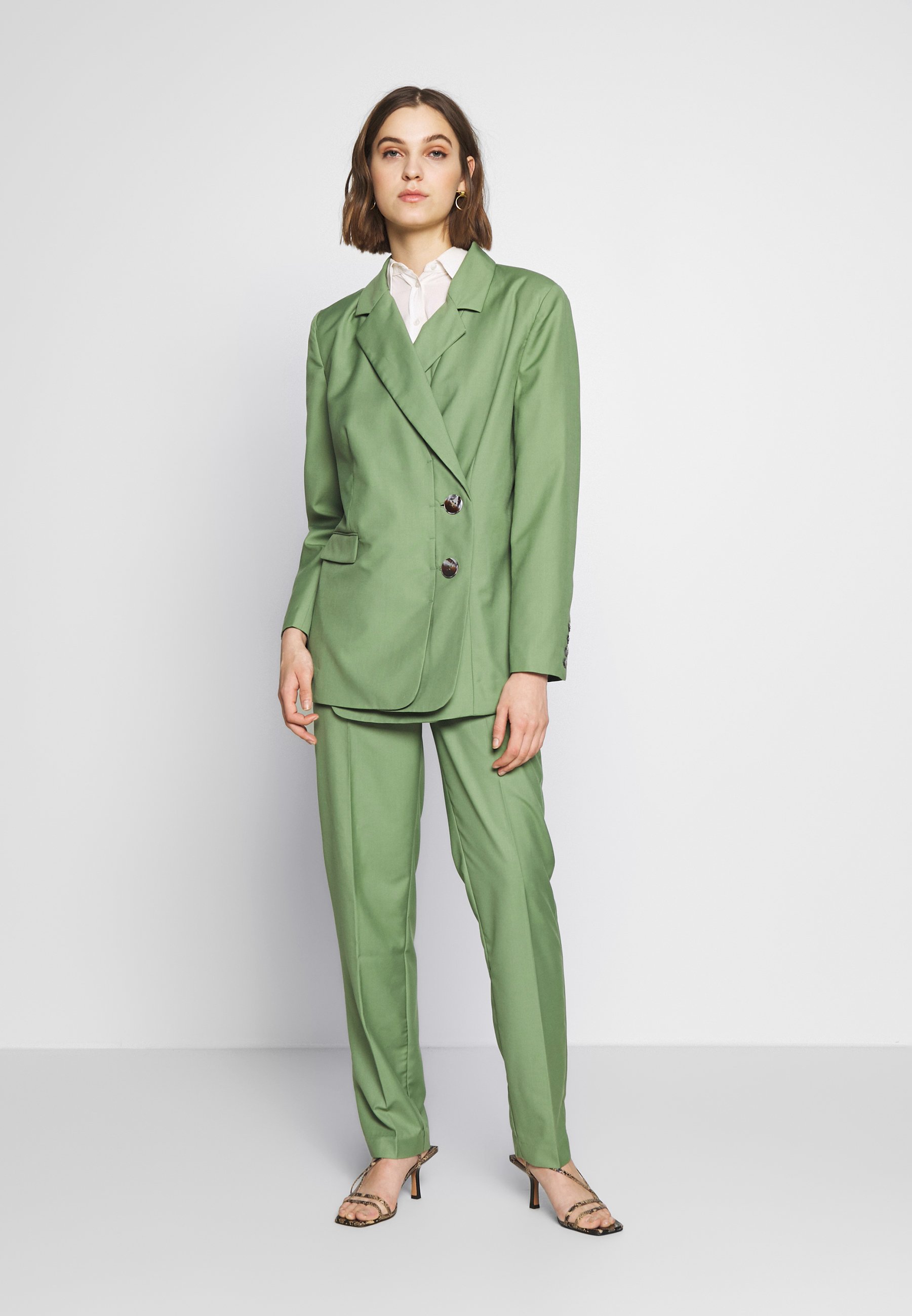 CMEO COLLECTIVE JUST THE SAME PANT Bukse green Zalando.no CMEO COLLECTIVE JUST THE SAME PANT Bukse green Zalando.no