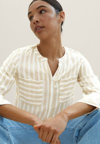 TOM TAILOR Pusero - beige offwhite stripe