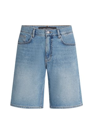 Jeansshorts in Hellblau mit klassischem Schnitt, fünf Taschen und Kontrastnähten. Mit einem regulären Bund und Knopfverschluss abgeschlossen.