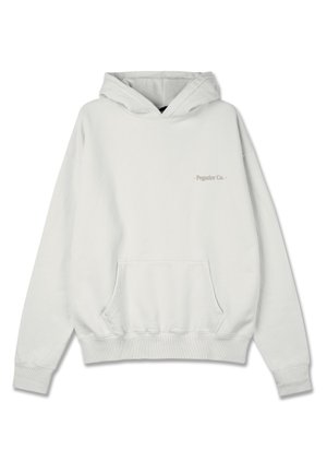 Sudadera gris claro hecha de una tela suave, con un bolsillo frontal, puños acanalados y un pequeño texto de logo en el pecho.