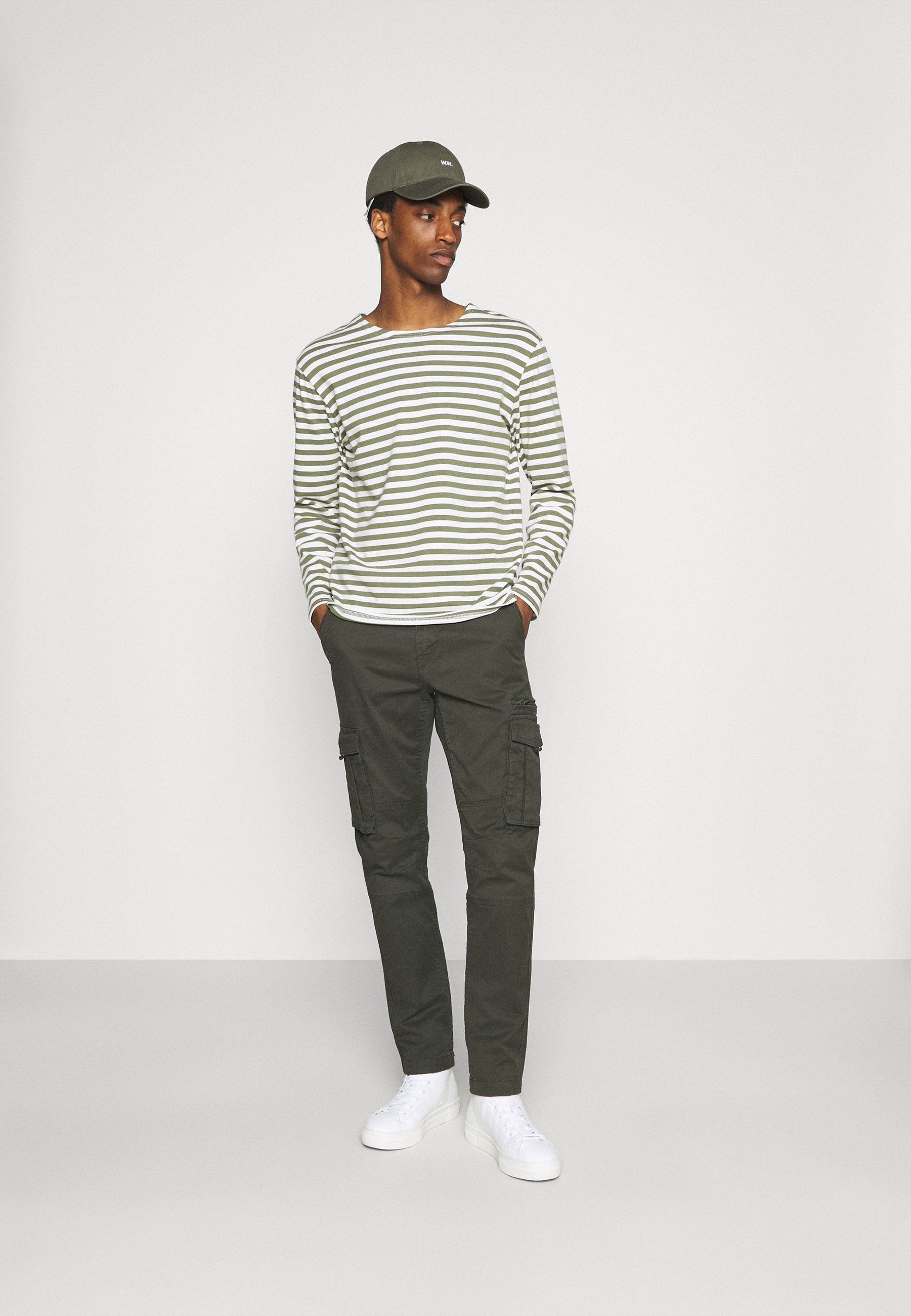 Petrol Industries Pantaloni cargo - forest/verde scuro - Zalando.it