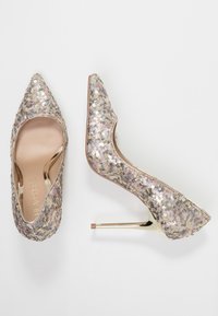 Head over Heels by Dune Escarpins à talons hauts - gold-coloured