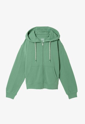 Zelená mikina na zips s bielymi šnúrkami na kapucni, prednými vreckami a rebrovanými manžetami, položená na bielom pozadí.