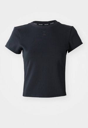 Black short-sleeve T-shirt made from a smooth, stretchy material. Features a crew neck with "NIKECOURT" branding at the collar.