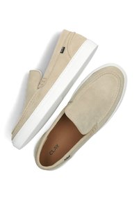 Clay Slipper - bruin