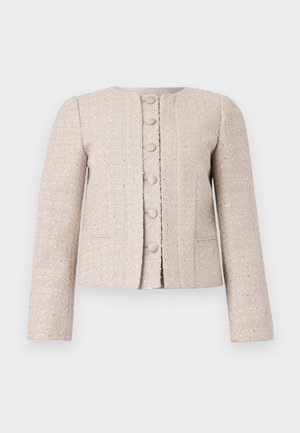 Blazer en tweed beige à col rond, fermeture à boutons sur le devant et manches longues. Présente un motif texturé et un subtil éclat.